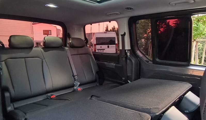 
								Hyundai Staria 2023 full									