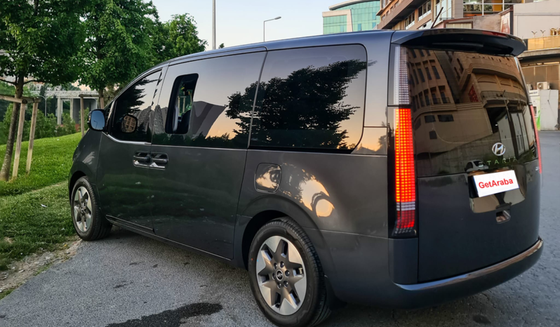 
								Hyundai Staria 2023 full									